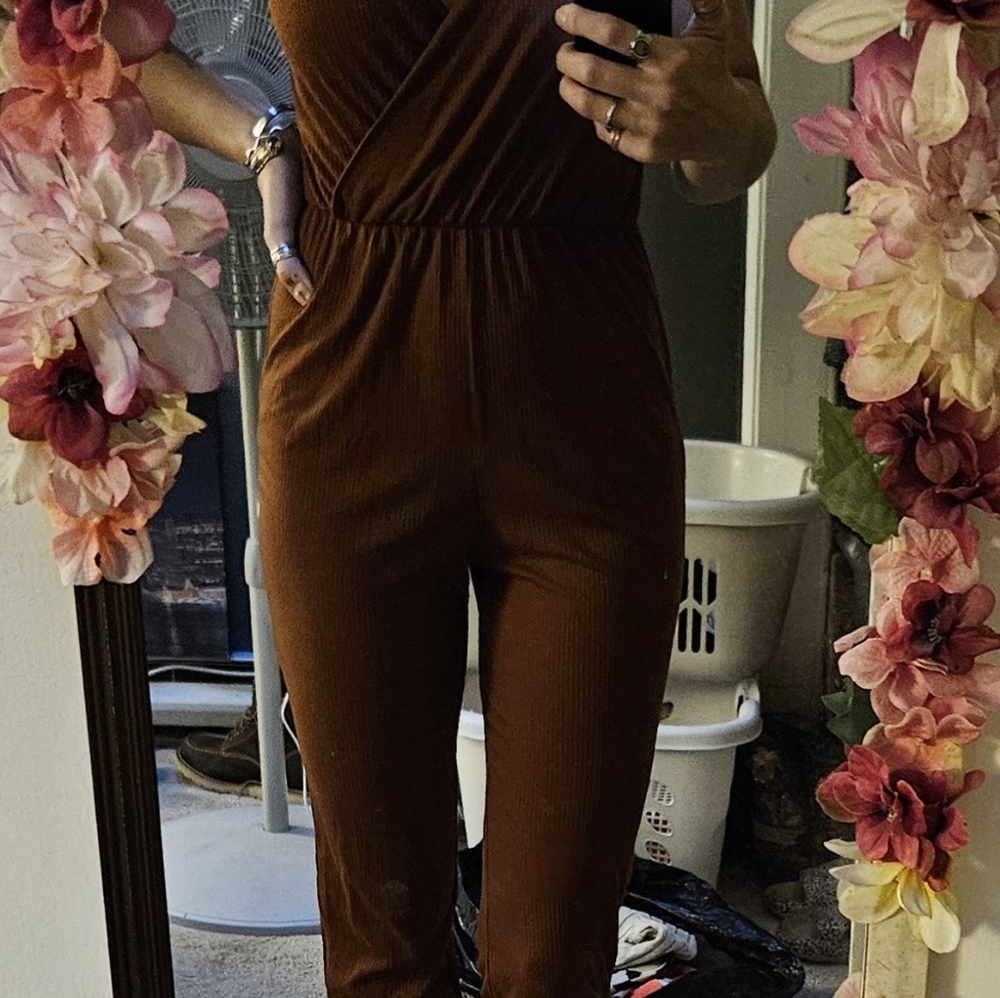Jumpsuit - Picture 3 of 6
